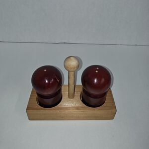 AARIKKA Red Brown Natural Wood Salt & Pepper Shaker Set & Wooden Holder Finland